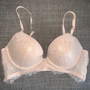 Gorgeous Victoria Secret Bra